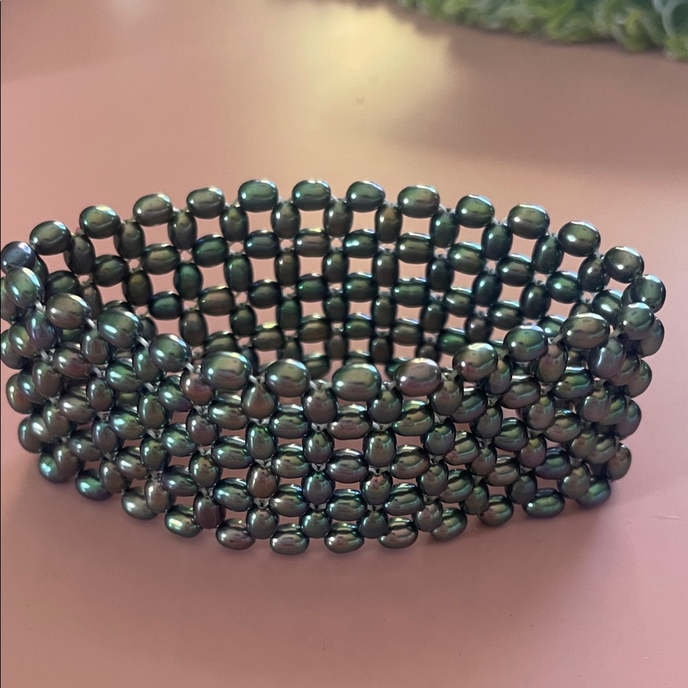 Honora gray black goth peacock cultured pearl wide flexible bracelet QVC - Picture 3 of 4
